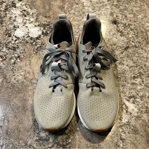 Steve Madden Athletic Shoe (P BRIXX) Size 11 (Like New)